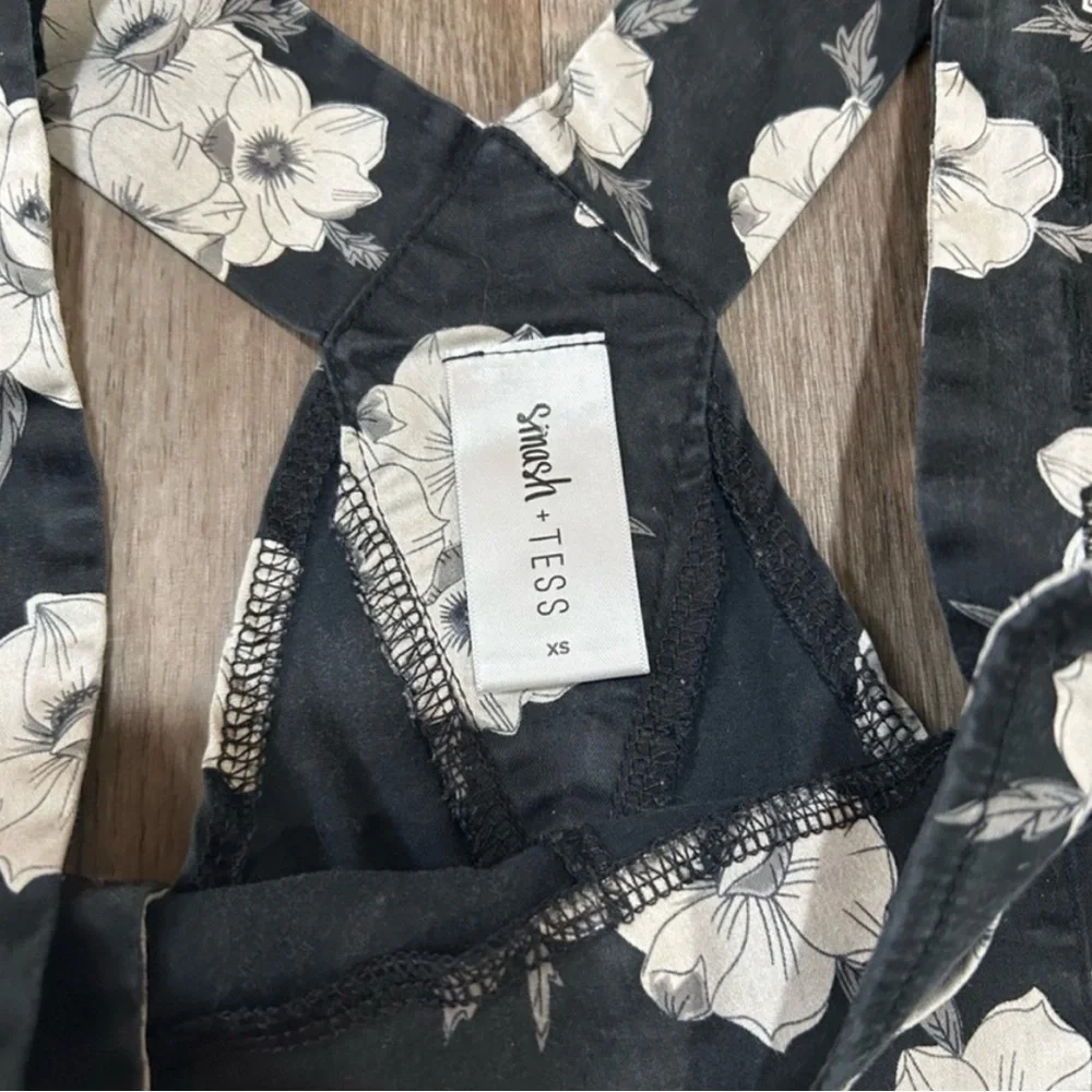 Smash + Tess The Rachel Romperalls in Midnight Bloom women’s size XS - Picture 6 of 11